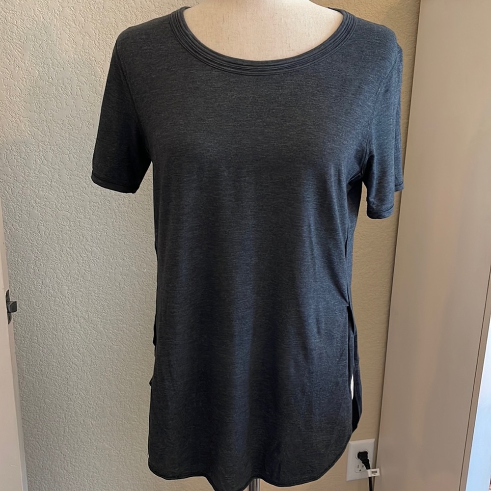 Lululemon side slit tee shirt